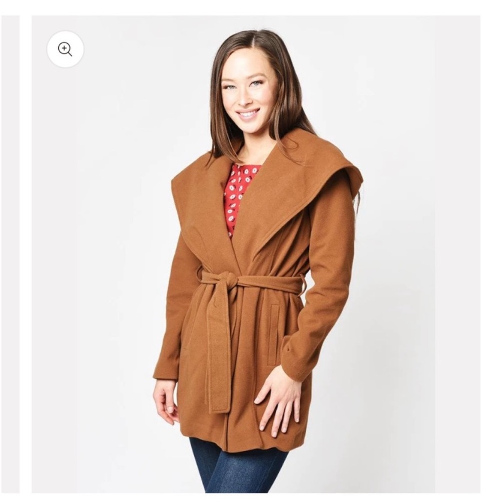 JACK by Steve Madden Take Cover Coat in Camel
STEVE MADDEN